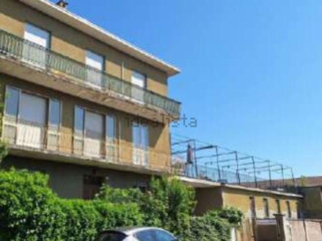 Casa in vendita a Sesso, Re