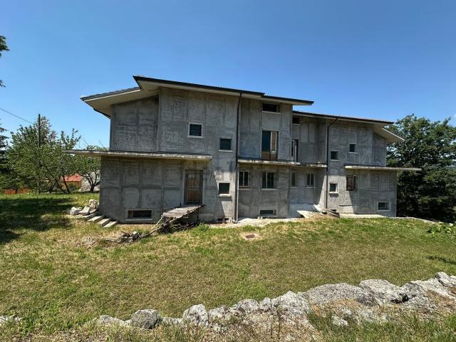Casa in vendita a Roccasicura, Molise