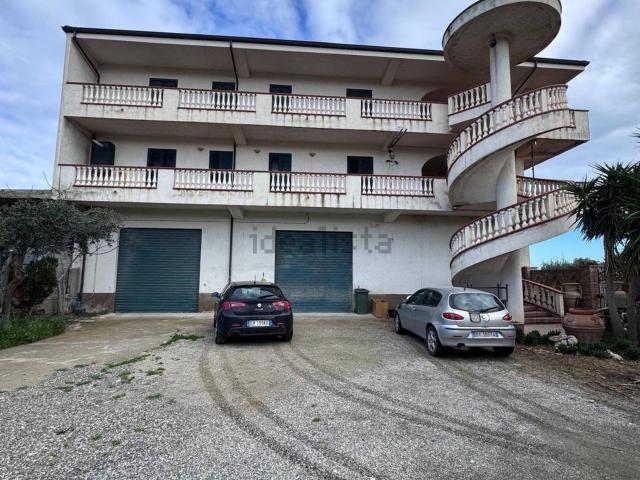 Casa in vendita a Calabria, Crotone