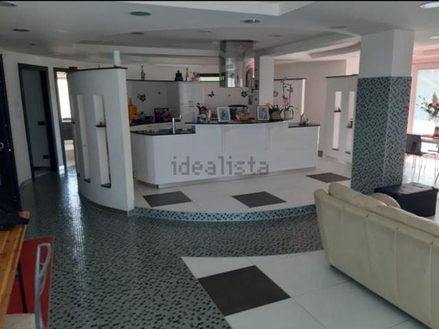 Casa in vendita a Simonelli, Minturno