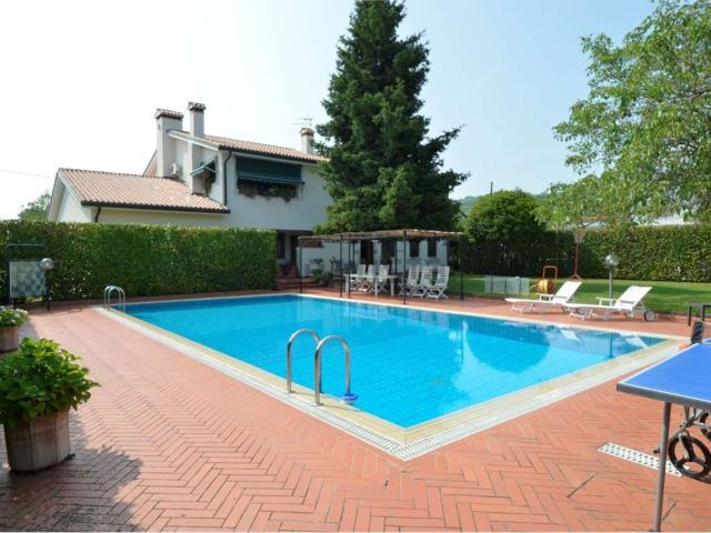 Casa in vendita a Volpago Del Montello, Veneto