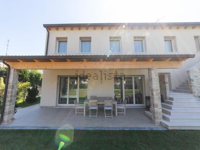 Casa in vendita a Crocifisso, Padova