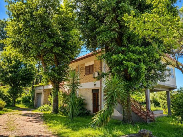 Casa in vendita a Montecagnoletto, Roma Capitale