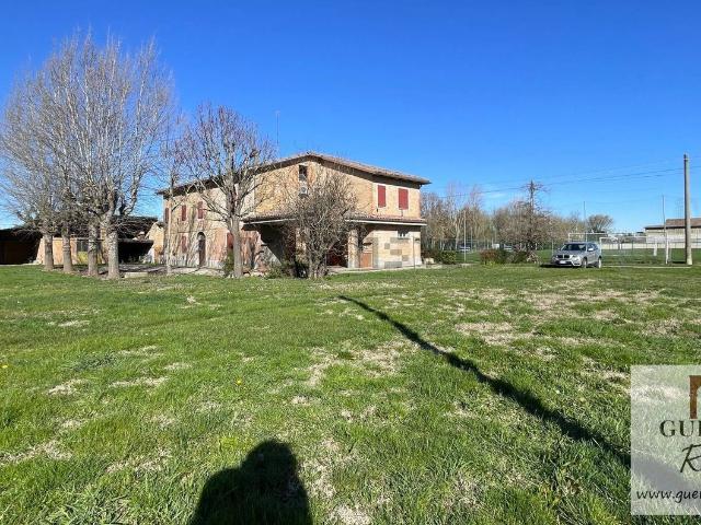 Casa in vendita a Unione Alto Ferrarese, Cento
