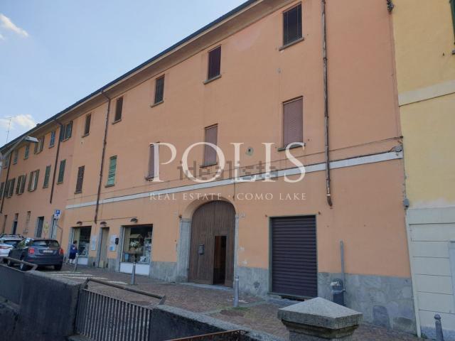 Casa in vendita a Alzate Brianza, Lombardia