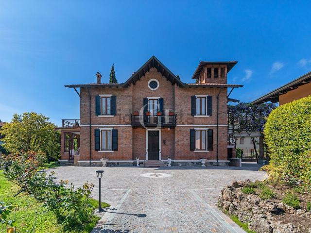 Casa in vendita a Volciano, Roè Volciano