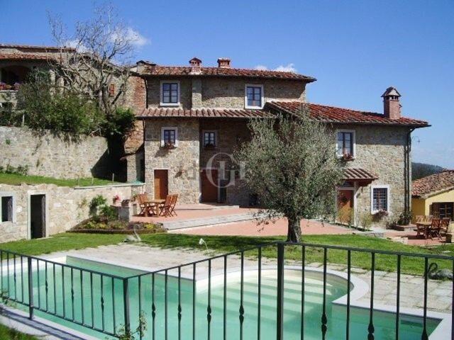 Casa in vendita a Castelfranco Piandiscò, Toscana