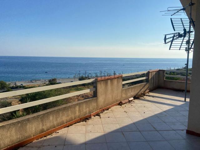Casa in vendita a Calabria, Reggio Calabria