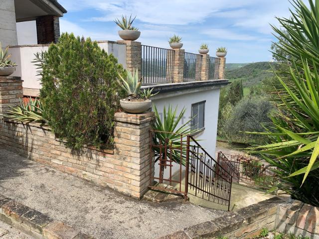 Casa in vendita a Loreto Aprutino, Abruzzo