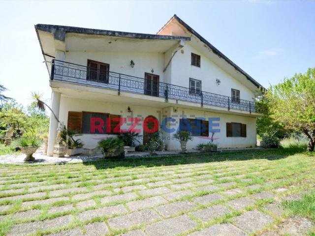 Casa in vendita a Calabria, Cosenza