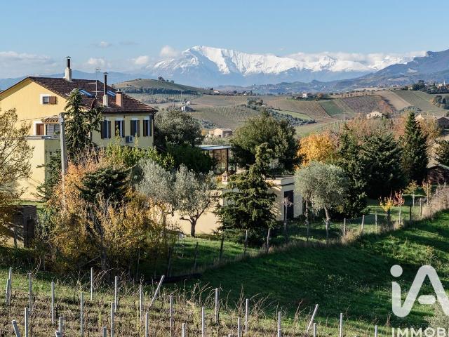 Casa in vendita a Marche, Ascoli Piceno