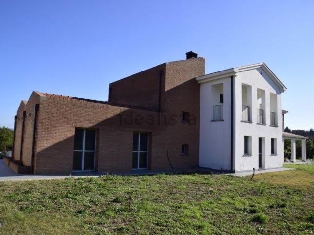 Casa in vendita a Borgo Collestrada, Cenerente