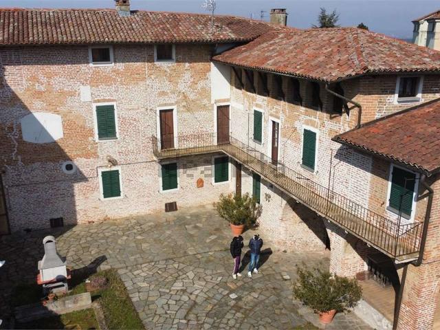 Casa in vendita a Piemonte, Asti