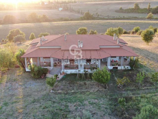Casa in vendita a Canino, Lazio