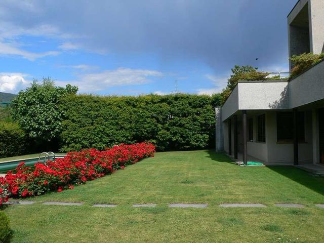 Casa in vendita a Lipomo, Lombardia