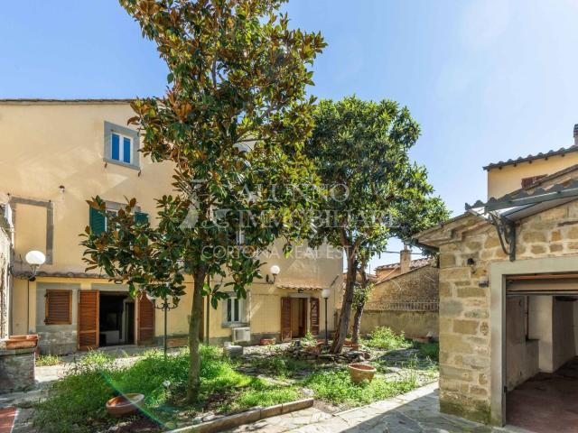 Casa in vendita a Cortona, Toscana