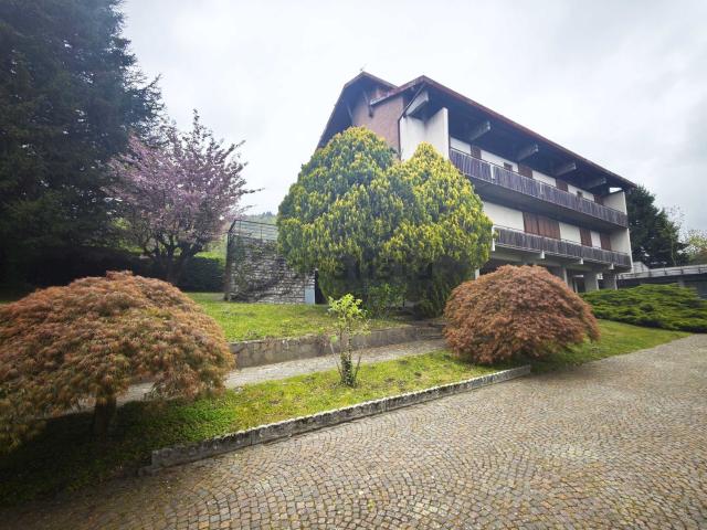Casa in vendita a Caglio, Lombardia