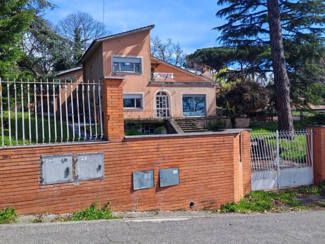 Casa in vendita a Roma Capitale, Lazio