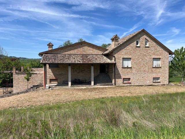 Casa in vendita a La Valle, Marche