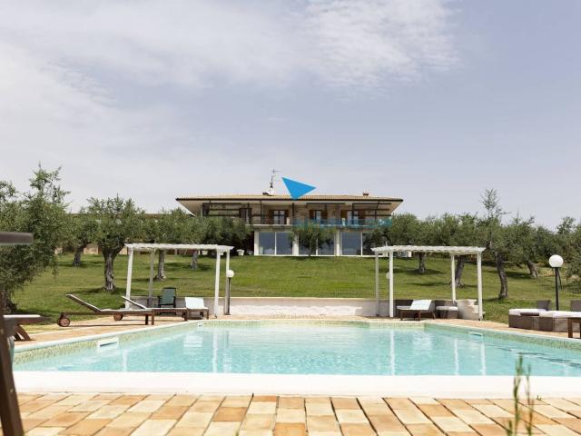 Casa in vendita a Loreto Aprutino, Abruzzo