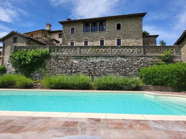 Casa in vendita a Caprese Michelangelo, Toscana
