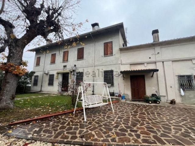 Casa in vendita a Suzzara, Lombardia