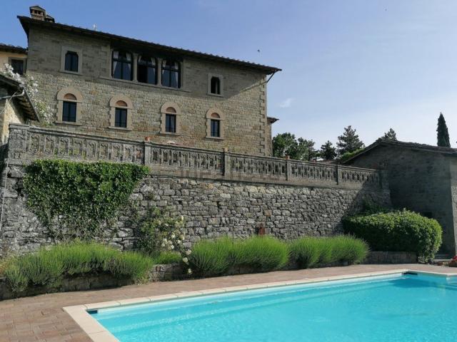 Casa in vendita a Caprese Michelangelo, Toscana