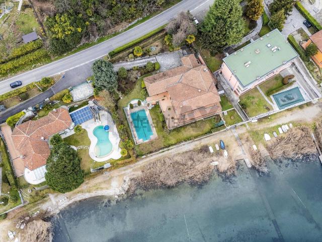Casa in vendita a Unione dei comuni del Medio Verbano, Monvalle