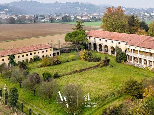 Casa in vendita a Arcugnano, Veneto