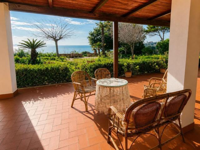 Casa in vendita a Calabria, Crotone