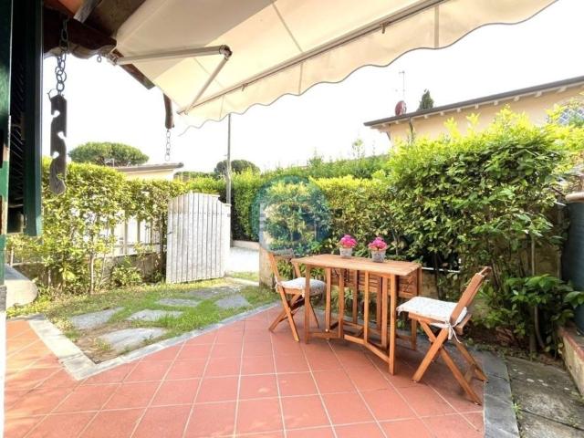Casa in vendita a Tonfano, Toscana