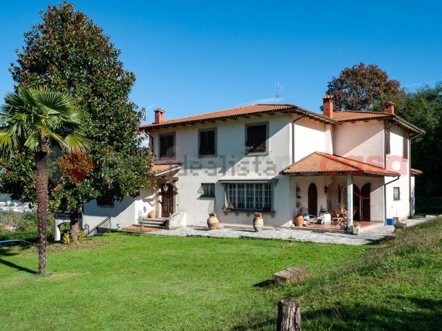 Casa in vendita a Unione Comuni Garfagnana, Castelnuovo Di Garfagnana