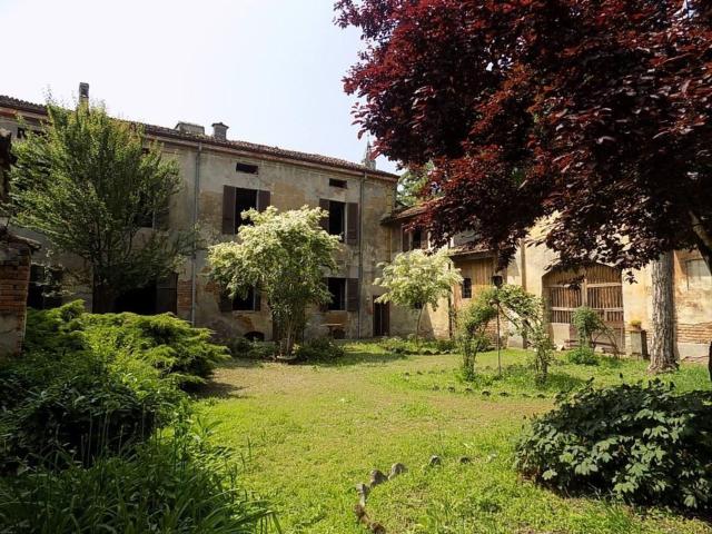 Casa in vendita a Castelnuovo Bocca D'adda, Lombardia