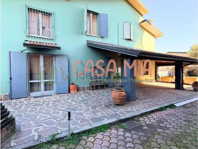 Casa in vendita a Madonna del Pilastro, Gragnano Trebbiense