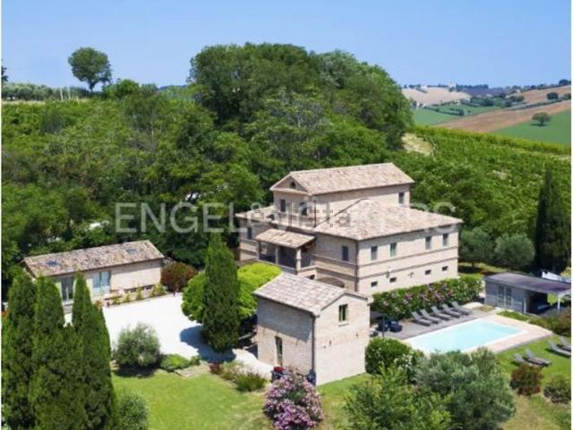 Casa in vendita a Marche, Ancona