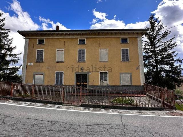 Casa in vendita a Bardi, Parma