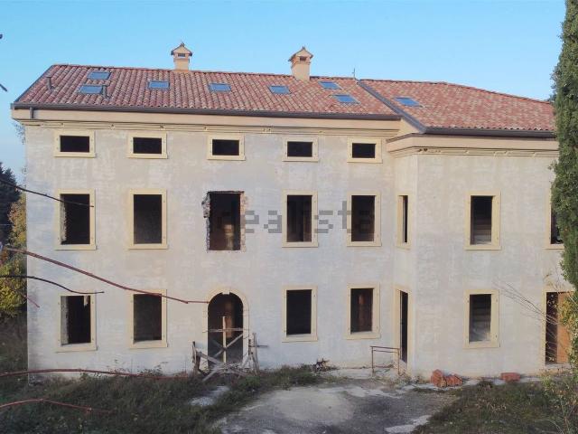 Casa in vendita a Castelnuovo Del Garda, Veneto