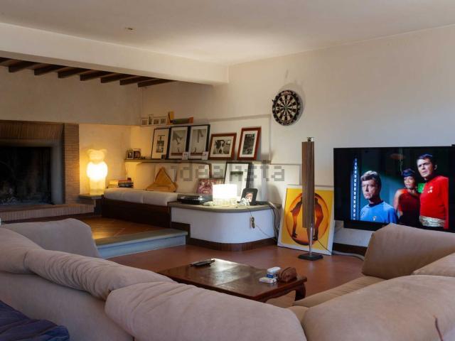 Casa in vendita a Carmignano, Castello