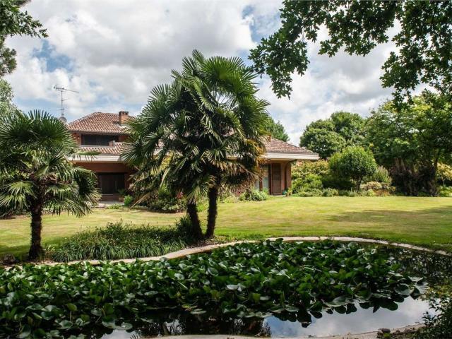 Casa in vendita a Cerano, Novara