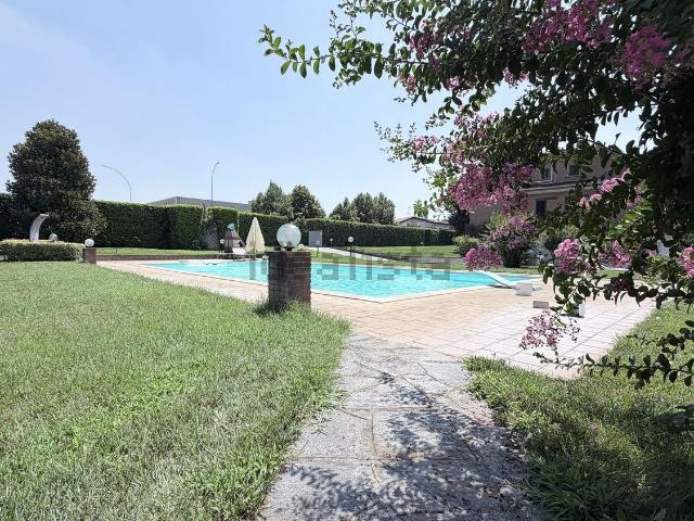 Casa in vendita a Piacenza