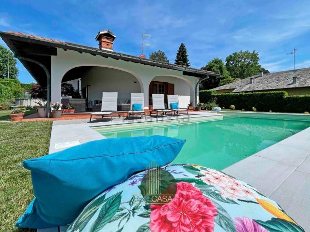 Casa in vendita a Asnago di Cermenate, Cermenate