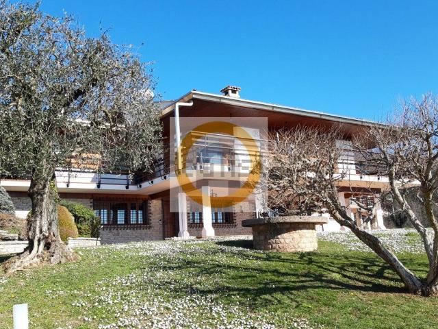 Casa in vendita a Pieve del Grappa, Pederobba