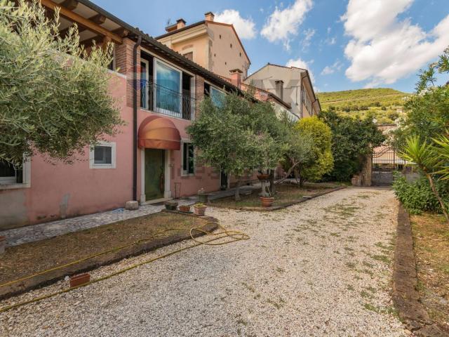 Casa in vendita a Sammartin, Barbarano Vicentino