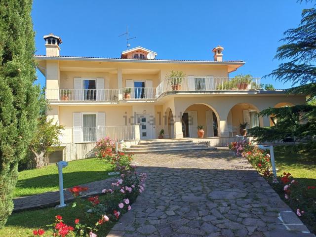 Casa in vendita a Fornelli, Molise