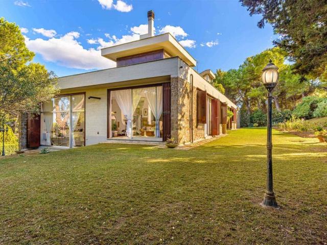 Casa in vendita a Populonia Stazione, Piombino