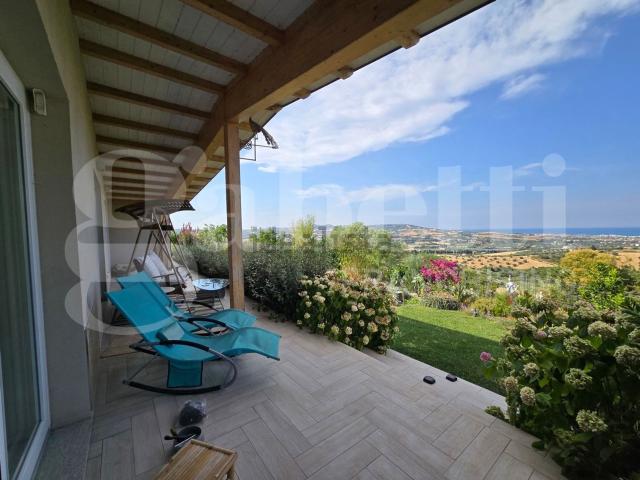 Casa in vendita a Alba Adriatica, Teramo