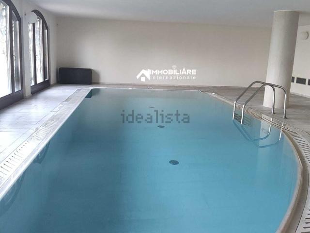 Casa in vendita a Bernareggio, Lombardia