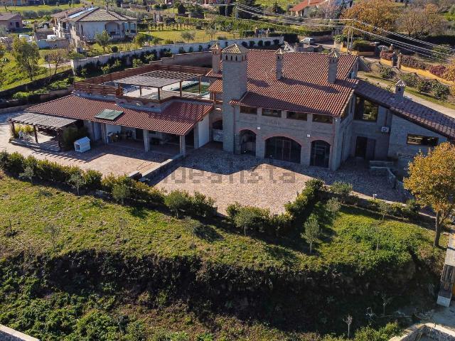 Casa in vendita a Monterosi, Lazio