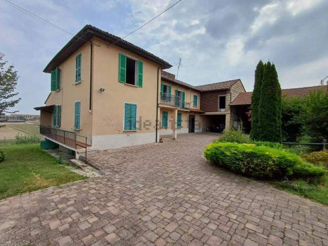 Casa in vendita a Piemonte, Asti