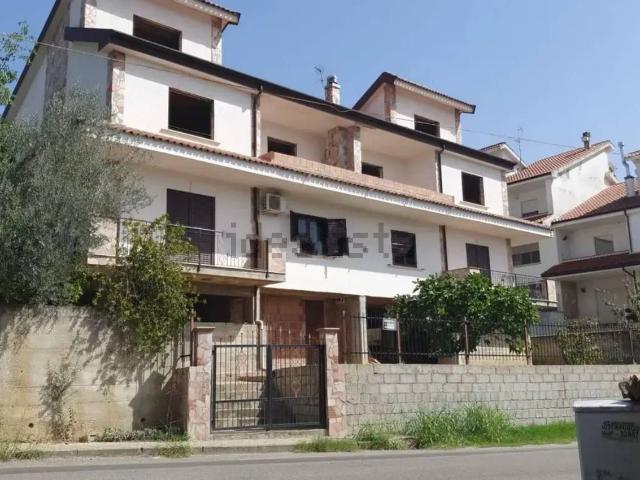 Casa in vendita a Calabria, Cosenza